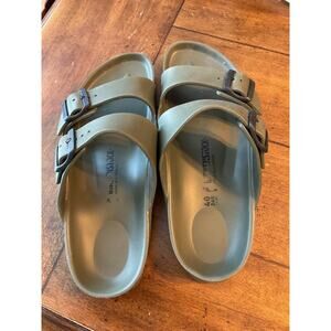 Birkenstock Sandals Men's 7 Women 9 Arizona Essentials EVA Olive Green Slip On